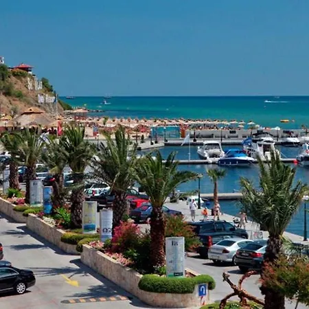 Grand Svety Vlas With Panoramic Sea Views شقة