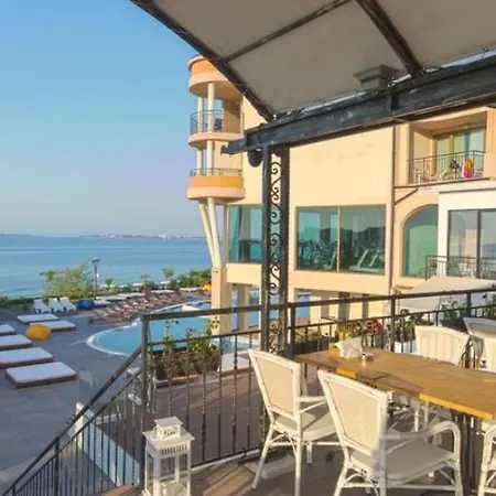 Grand Svety Vlas With Panoramic Sea Views سفيتي فلاس